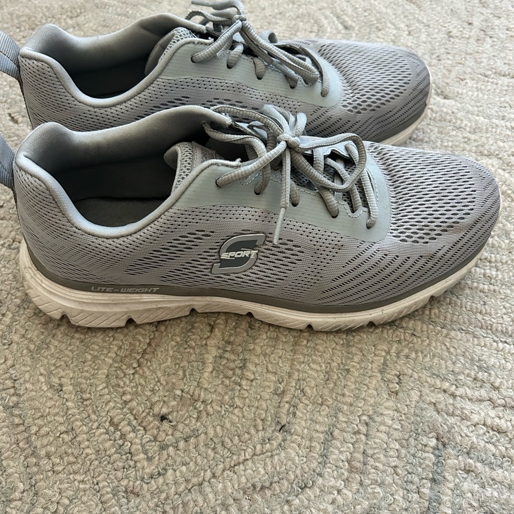 Skechers Men's Gray Running Shoes